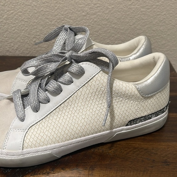 A New Day cream beige Metallic silver fashion sneakers size 8.5 - Picture 4 of 12